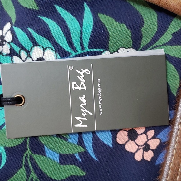 Myra NWT Floral Canvas & Leather HairOn Bag - Picture 10 of 12